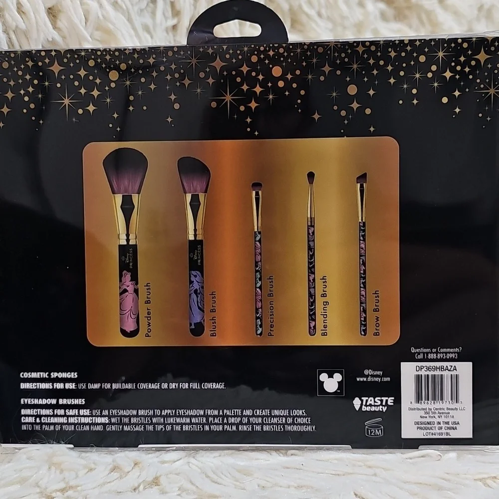 Disney Princess Beauty Set with Brushes and Sponges - Picture 2 of 4